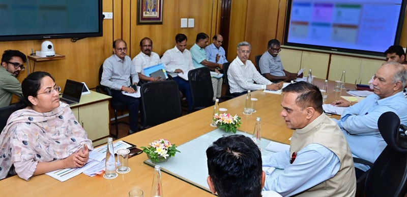 Rajasthan Chief Secretary reviews progress of projects